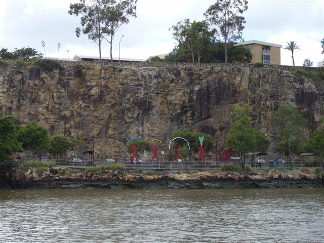 IMGP1327.JPG - A park along the Brisbane River.