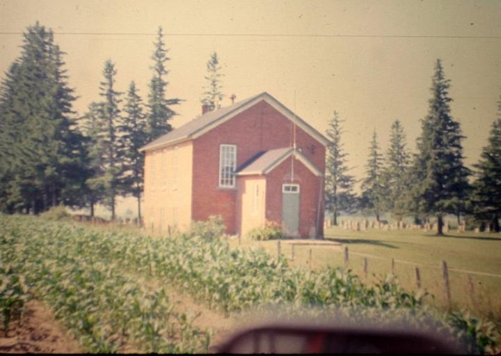 dadsoldschoolhouse.jpg - Dad's old schoolhouse.