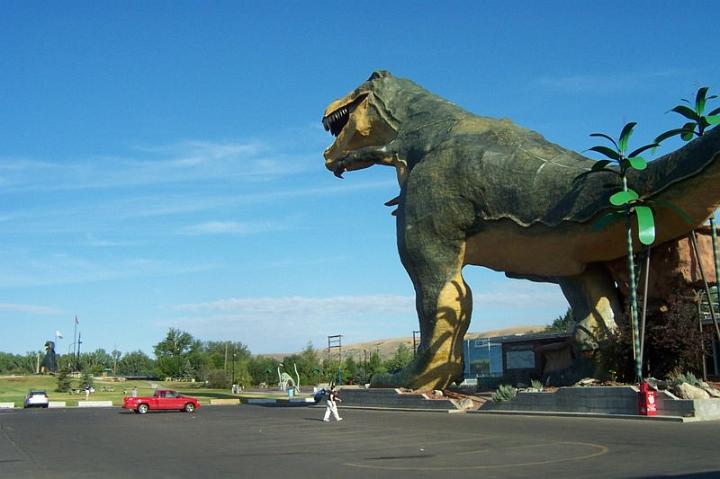 trex.jpg - The T-Rex at Drumhellar, way bigger than life size.