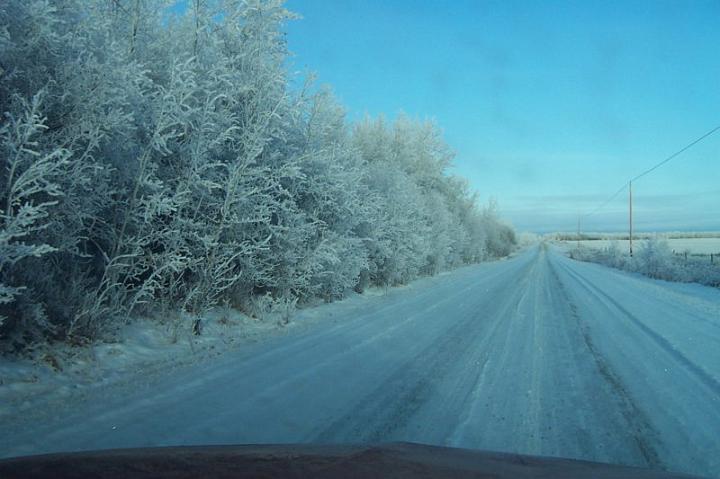 winterroad.jpg - Winter in Deadwood.