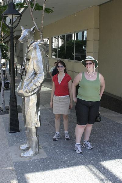 IMG_3049.JPG - There are a few statues placed all around downtown.