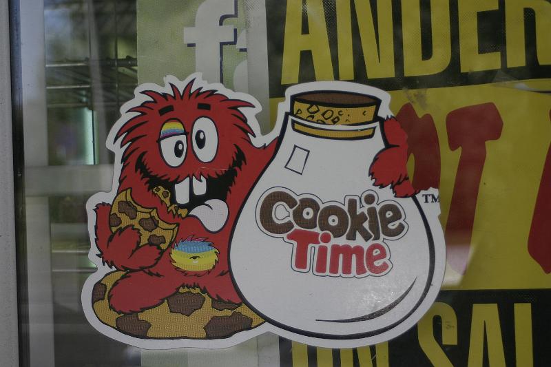 IMG_2331.JPG - Almost every corner store in New Zealand had Cookie Time cookies